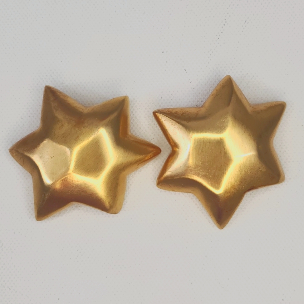 Les Bernard Vogue Celestial Large Designer Gold Star Earrings 175$